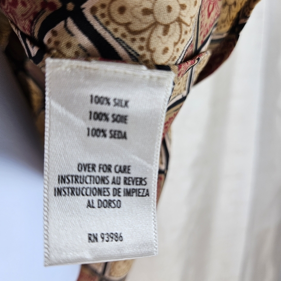 NWOT Casual Corner red tan gold print silk blouse top Womens 12 - Picture 7 of 8